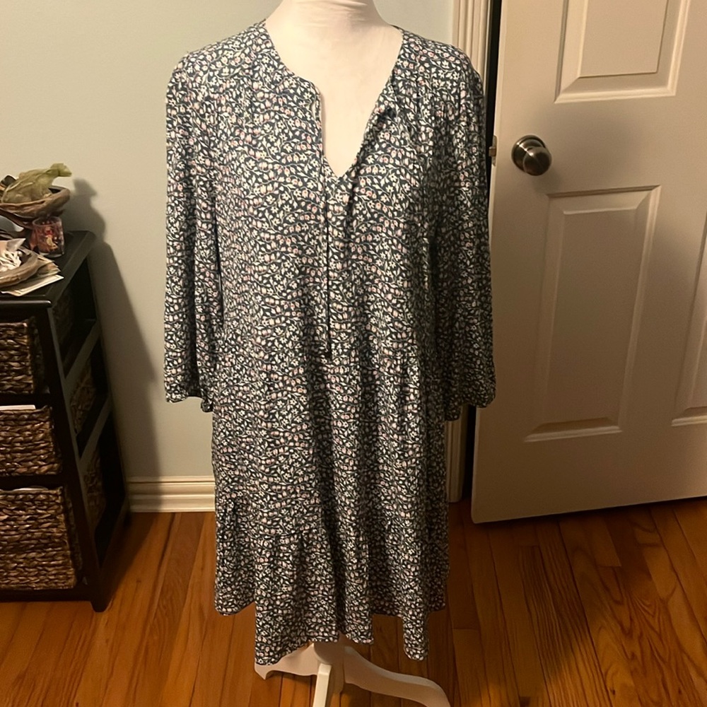 Market & Spruce floral print dress with pockets , v neck tie